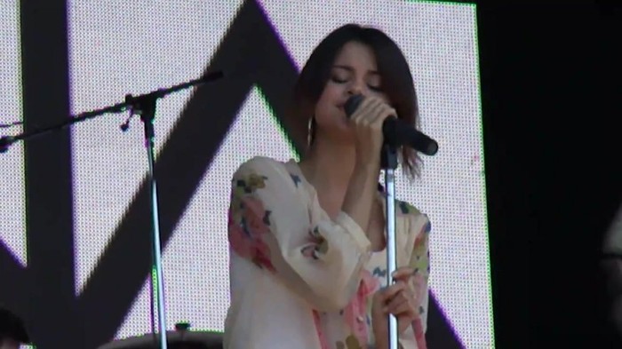 Live like there's no tomorrow - Selena Gomez Soundcheck in Argentina HD 044