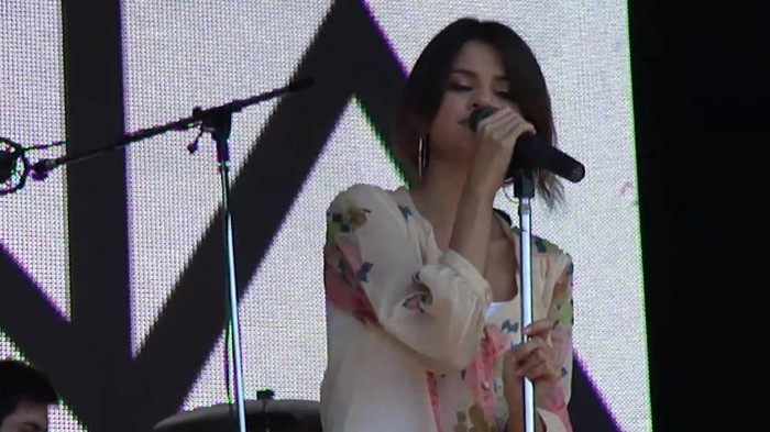 Live like there's no tomorrow - Selena Gomez Soundcheck in Argentina HD 055