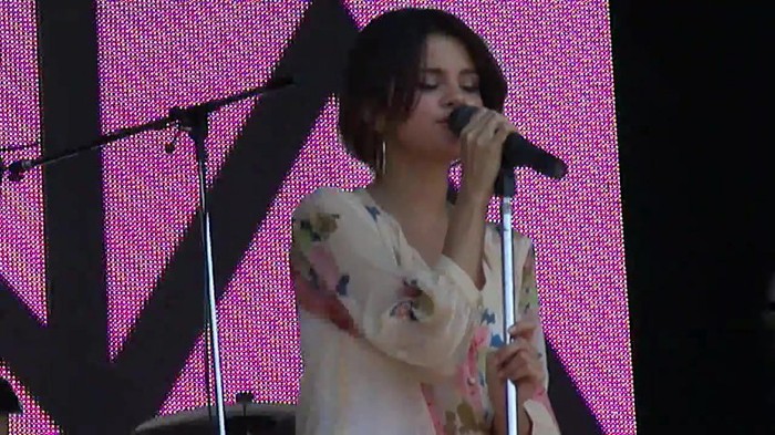 Live like there's no tomorrow - Selena Gomez Soundcheck in Argentina HD 075