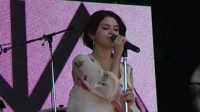 Live like there's no tomorrow - Selena Gomez Soundcheck in Argentina HD 086
