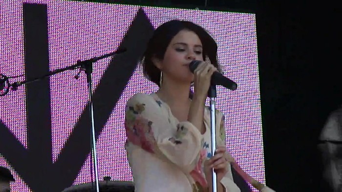 Live like there's no tomorrow - Selena Gomez Soundcheck in Argentina HD 087