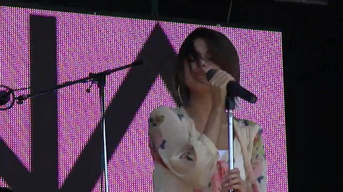 Live like there's no tomorrow - Selena Gomez Soundcheck in Argentina HD 188 - Live like there-s no tomorrow - Selena Gomez Soundcheck in Argentina