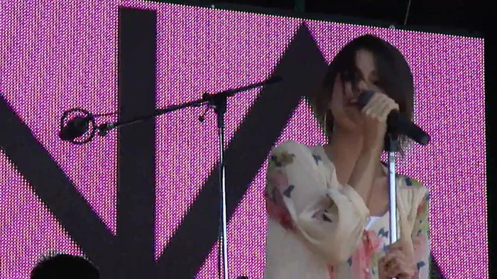 Live like there's no tomorrow - Selena Gomez Soundcheck in Argentina HD 210