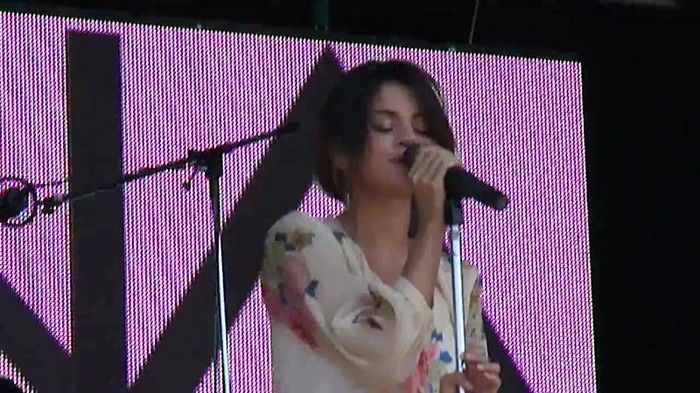 Live like there's no tomorrow - Selena Gomez Soundcheck in Argentina HD 289 - Live like there-s no tomorrow - Selena Gomez Soundcheck in Argentina