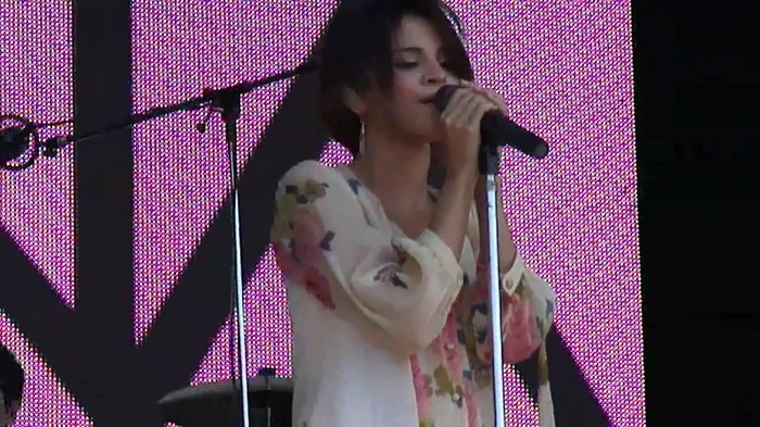 Live like there's no tomorrow - Selena Gomez Soundcheck in Argentina HD 326