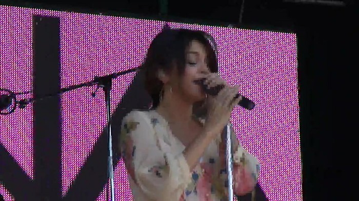 Live like there's no tomorrow - Selena Gomez Soundcheck in Argentina HD 353 - Live like there-s no tomorrow - Selena Gomez Soundcheck in Argentina