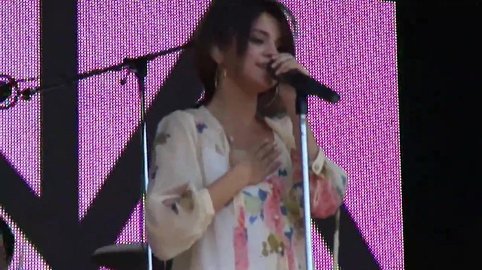 Live like there's no tomorrow - Selena Gomez Soundcheck in Argentina HD 379