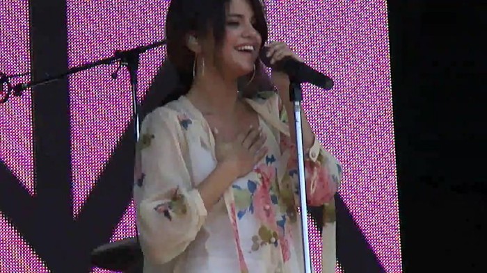 Live like there's no tomorrow - Selena Gomez Soundcheck in Argentina HD 457