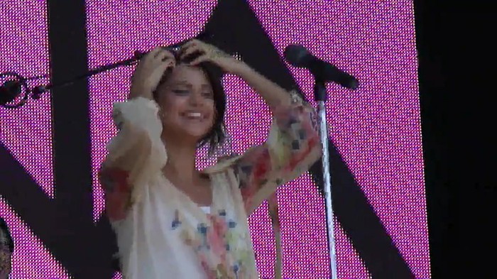 Live like there's no tomorrow - Selena Gomez Soundcheck in Argentina HD 494