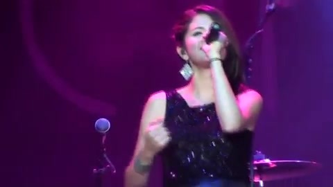 Off The Chain - Selena Gomez - LIVE AT LA COUNTY FAIR! 9-18-10 [HD] 211 - Off The Chain - Selena Gomez - LIVE AT LA COUNTY FAIR