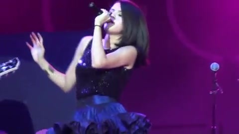 Off The Chain - Selena Gomez - LIVE AT LA COUNTY FAIR! 9-18-10 [HD] 220 - Off The Chain - Selena Gomez - LIVE AT LA COUNTY FAIR