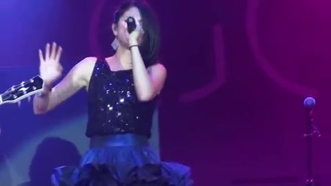 Off The Chain - Selena Gomez - LIVE AT LA COUNTY FAIR! 9-18-10 [HD] 233 - Off The Chain - Selena Gomez - LIVE AT LA COUNTY FAIR