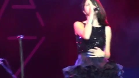 Off The Chain - Selena Gomez - LIVE AT LA COUNTY FAIR! 9-18-10 [HD] 339 - Off The Chain - Selena Gomez - LIVE AT LA COUNTY FAIR