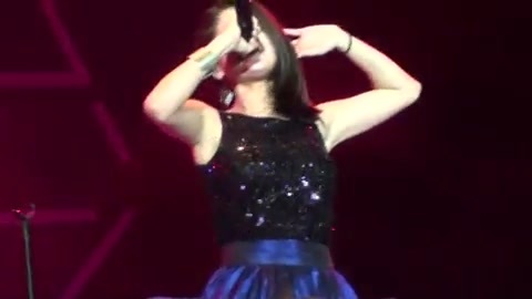Off The Chain - Selena Gomez - LIVE AT LA COUNTY FAIR! 9-18-10 [HD] 345 - Off The Chain - Selena Gomez - LIVE AT LA COUNTY FAIR