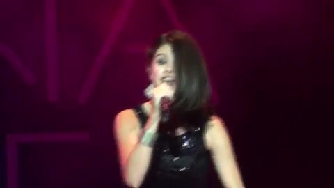 Off The Chain - Selena Gomez - LIVE AT LA COUNTY FAIR! 9-18-10 [HD] 386