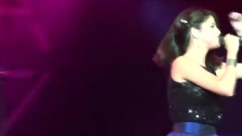 Off The Chain - Selena Gomez - LIVE AT LA COUNTY FAIR! 9-18-10 [HD] 391
