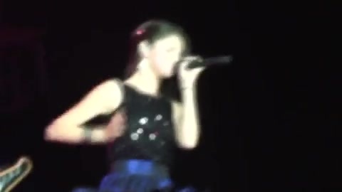 Off The Chain - Selena Gomez - LIVE AT LA COUNTY FAIR! 9-18-10 [HD] 407