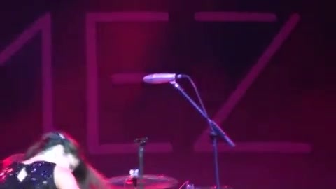 Off The Chain - Selena Gomez - LIVE AT LA COUNTY FAIR! 9-18-10 [HD] 468