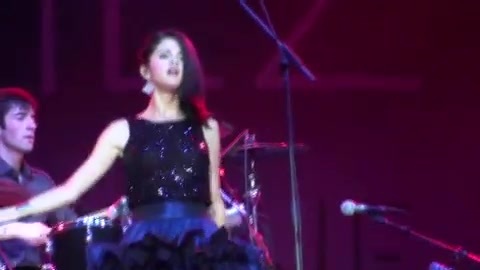 Off The Chain - Selena Gomez - LIVE AT LA COUNTY FAIR! 9-18-10 [HD] 477