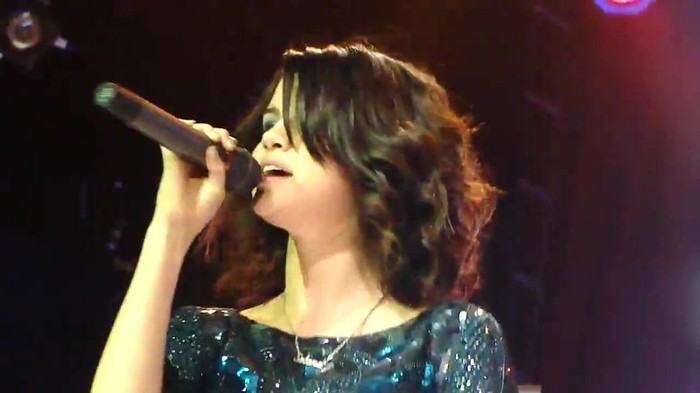 Selena Gomez Naturally Live - House of Blues HD 076