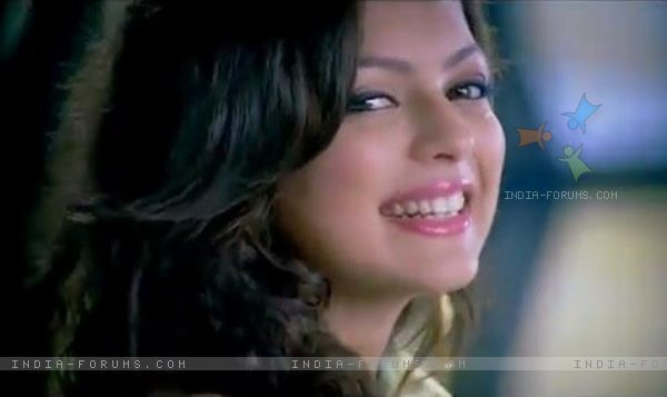 133234-drashti-dhami