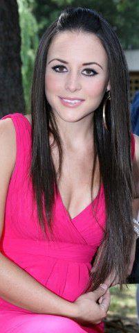 295770_266420343397693_151652008207861_804259_608974390_n - Zuria Vega