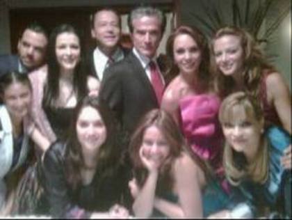 images (20)