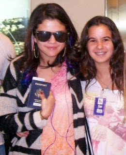 normal_2012-02-10_020~43 - 2012 Selena With Fans 03
