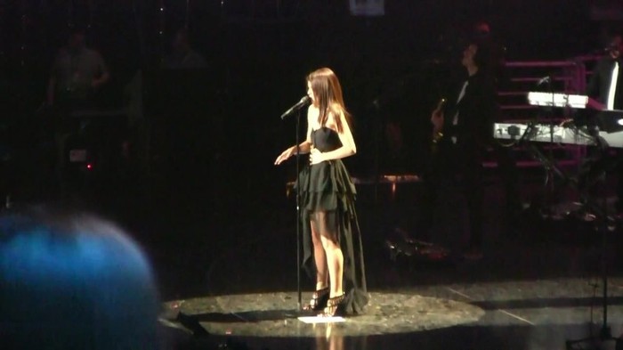 Selena Gomez- _A Year Without Rain_ (HD) at Jingle Ball December 10_ 2010 018