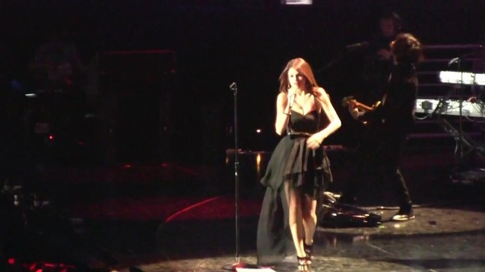 Selena Gomez- _A Year Without Rain_ (HD) at Jingle Ball December 10_ 2010 180