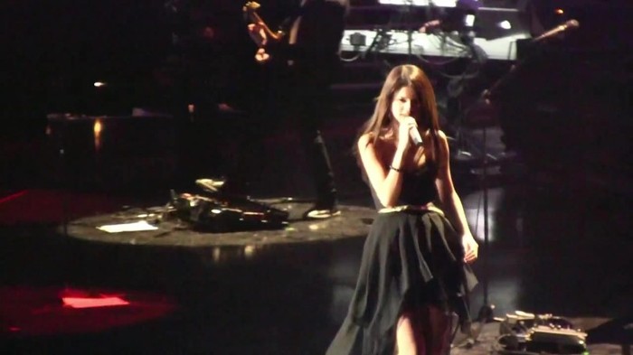 Selena Gomez- _A Year Without Rain_ (HD) at Jingle Ball December 10_ 2010 189
