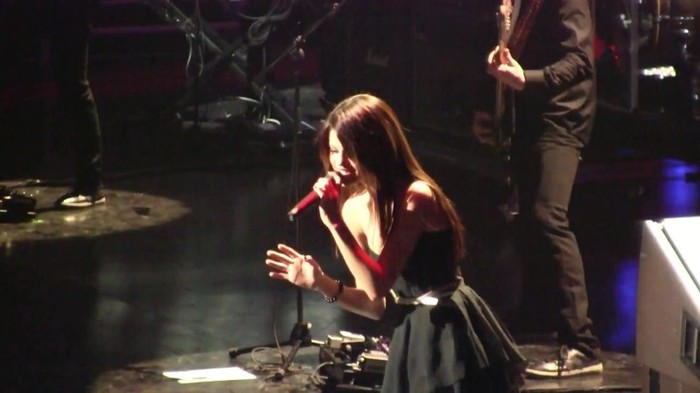 Selena Gomez- _A Year Without Rain_ (HD) at Jingle Ball December 10_ 2010 204