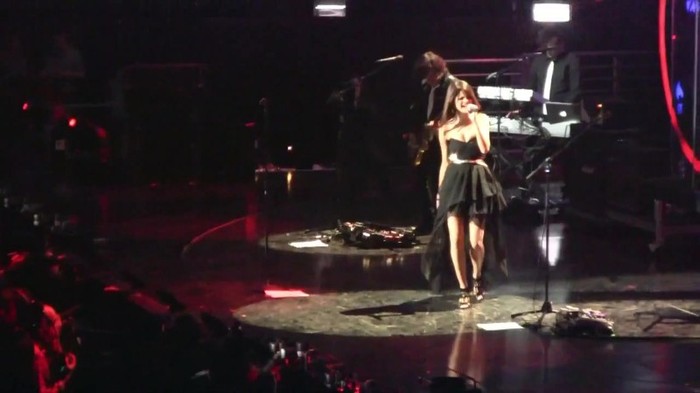 Selena Gomez- _A Year Without Rain_ (HD) at Jingle Ball December 10_ 2010 274