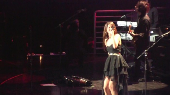 Selena Gomez- _A Year Without Rain_ (HD) at Jingle Ball December 10_ 2010 284