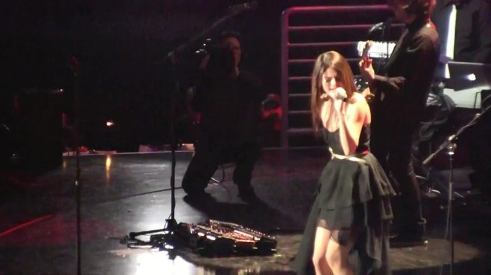 Selena Gomez- _A Year Without Rain_ (HD) at Jingle Ball December 10_ 2010 285