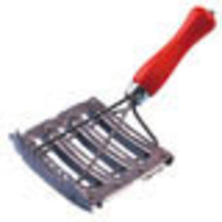 tesala rectangulara; 8 rinduri cu deschizatura pentru eliminat murdaria.Pret 35 lei.
