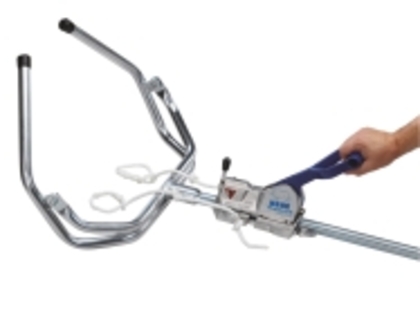 EXTRACTOR; Din teava de otel de calitate.Se poate adapte fiecarui animal.Pret 1990 lei.
