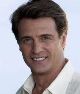 images (42) - Juan Soler