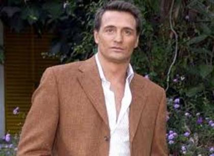 images (43) - Juan Soler