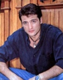 798bbc30abc9a3561c86c1792f4d9fb1 - Juan Soler