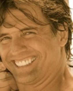 a6e82da72bc2501e5d131d52127b43d0 - Juan Soler