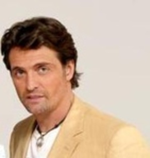 b75fbe9dfa83e4eca81c76291f41e589 - Juan Soler