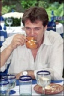 b353452f8729bd5b36aff72a50b2732f - Juan Soler