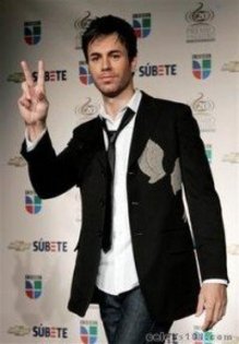 Enrique_Iglesias_1228514554