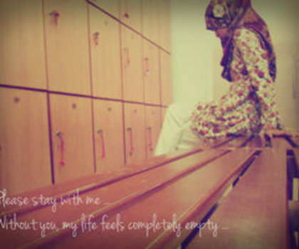 Zilele ma-ntreaba daca vi , noptile ma dor si tu nu sti :-<