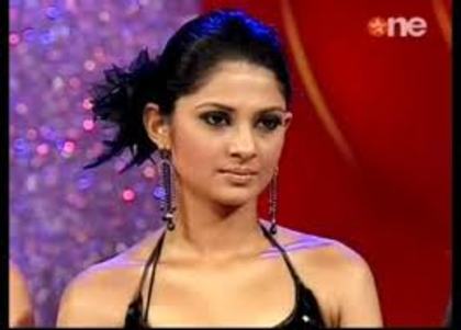 imagesCAINT3RG - Jennifer Winget 2