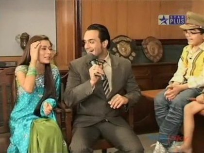 Sara & Angad in Love [22]