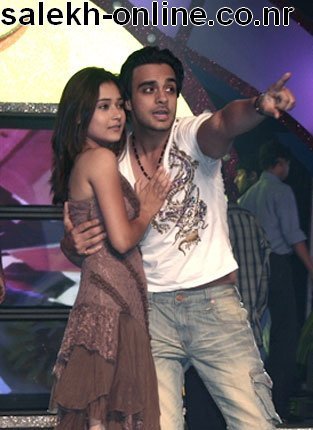 Sara & Angad in Love [39] - Sara si Angad