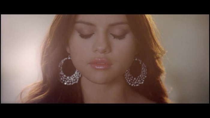 Selena Gomez & The Scene - Who Says 007 - Who Says Official Music Video Screencaps