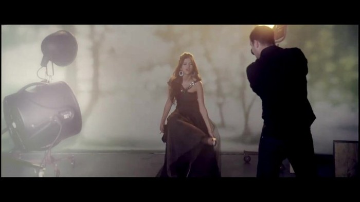 Selena Gomez & The Scene - Who Says 050